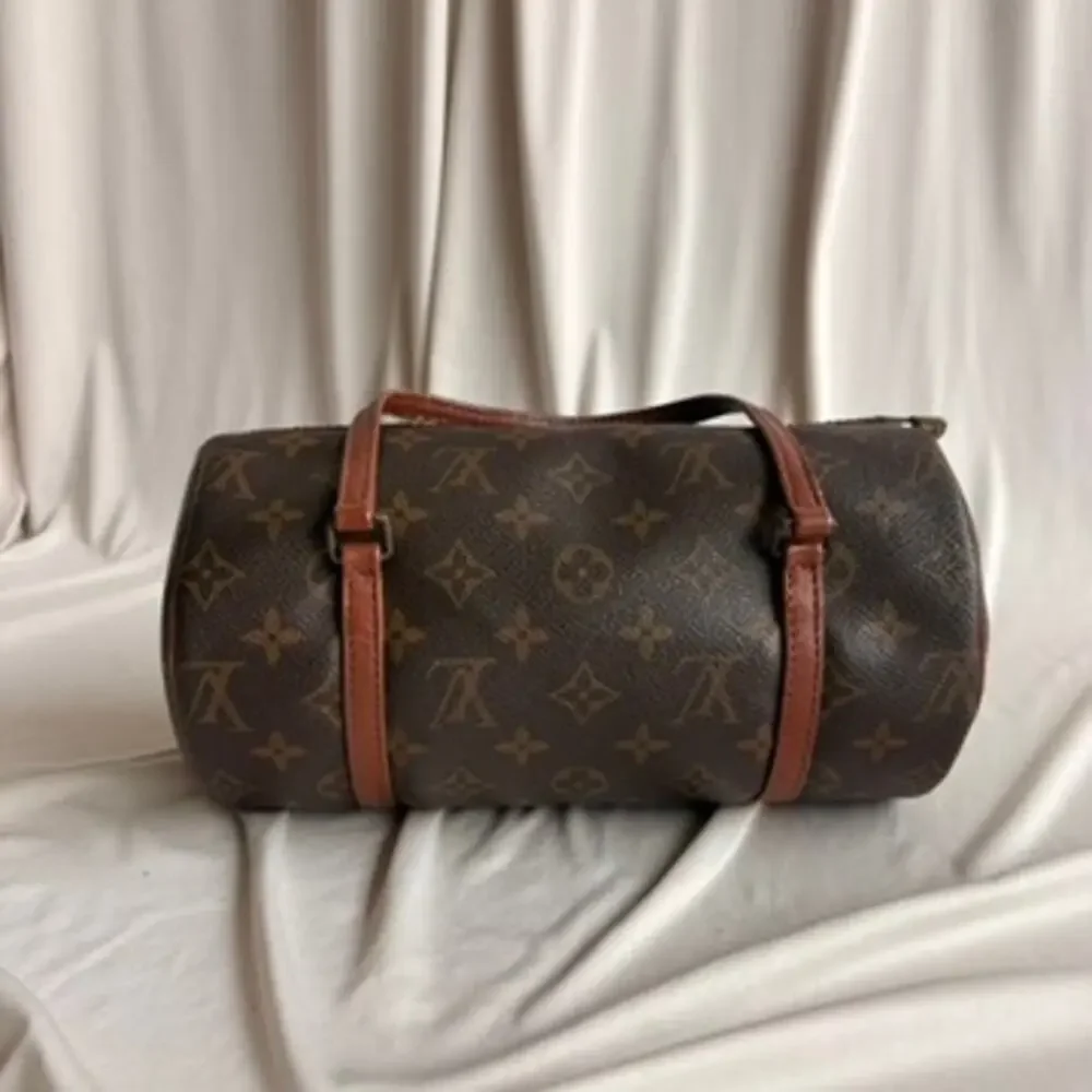 Vintage Louis Vuitton 1988 Monogram Papillon 26 Bag